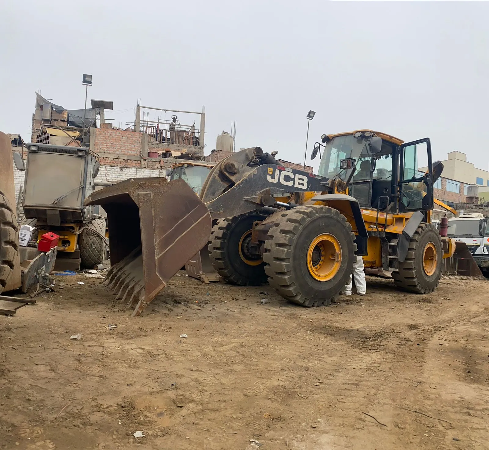 Cargador frontal JCB 455ZX (2017) - Foto # 3