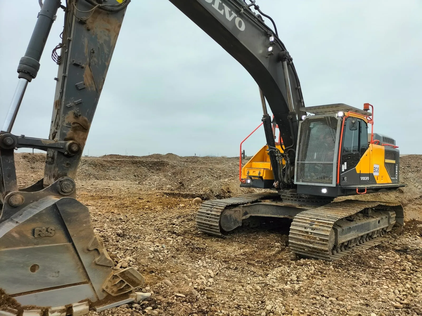 Excavadora VOLVO EC380EL (2018)