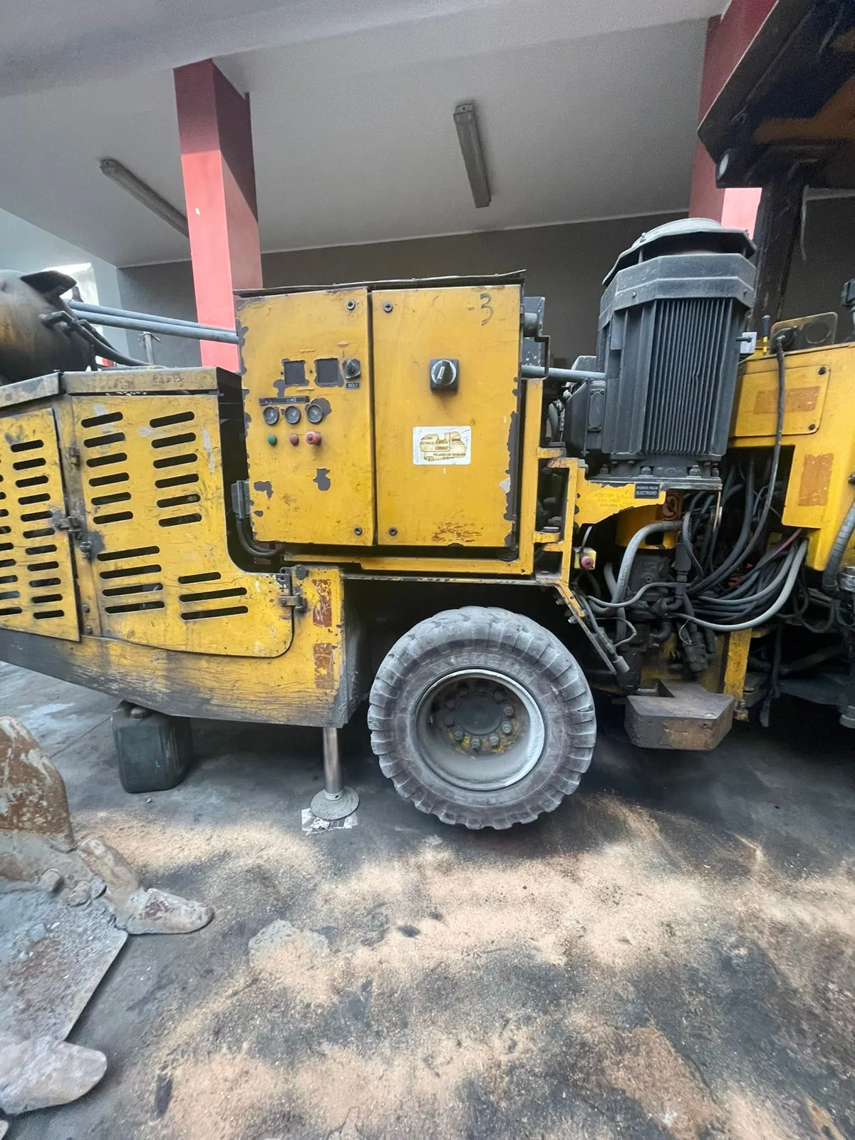 Jumbo RESEMIN RAPTOR 44 (2015) - Foto # 5