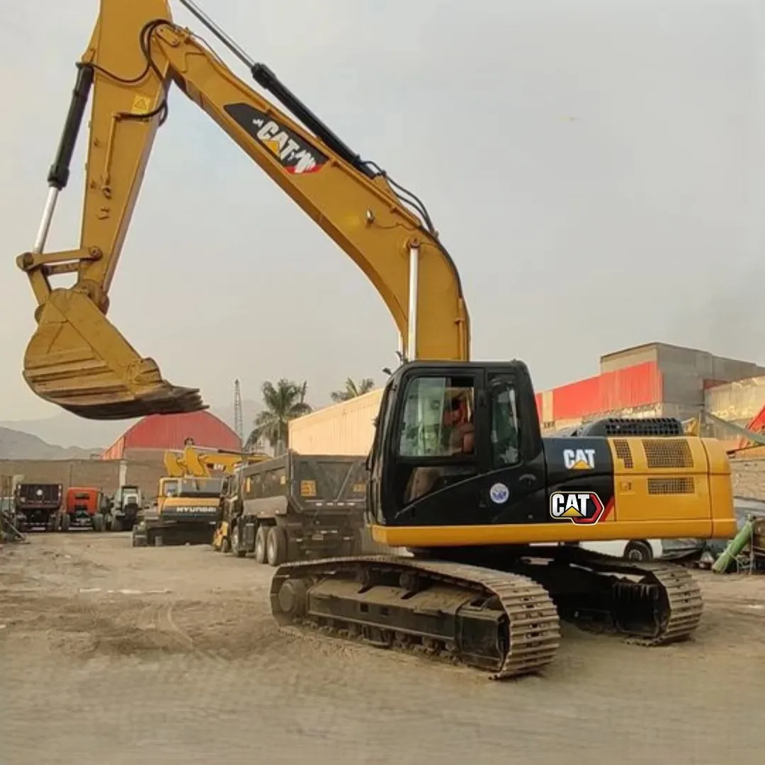 Excavadora CATERPILLAR 330D (2014)