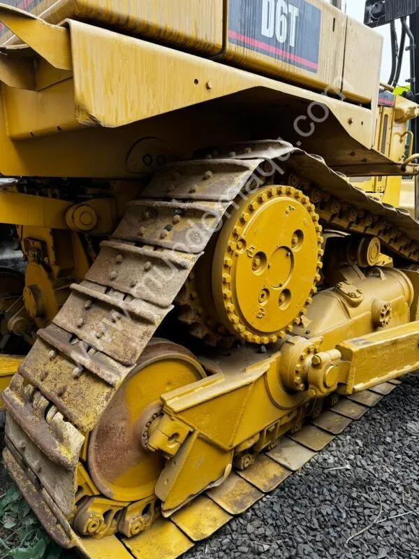 Tractor de oruga CATERPILLAR D6T (2008) - Foto # 5