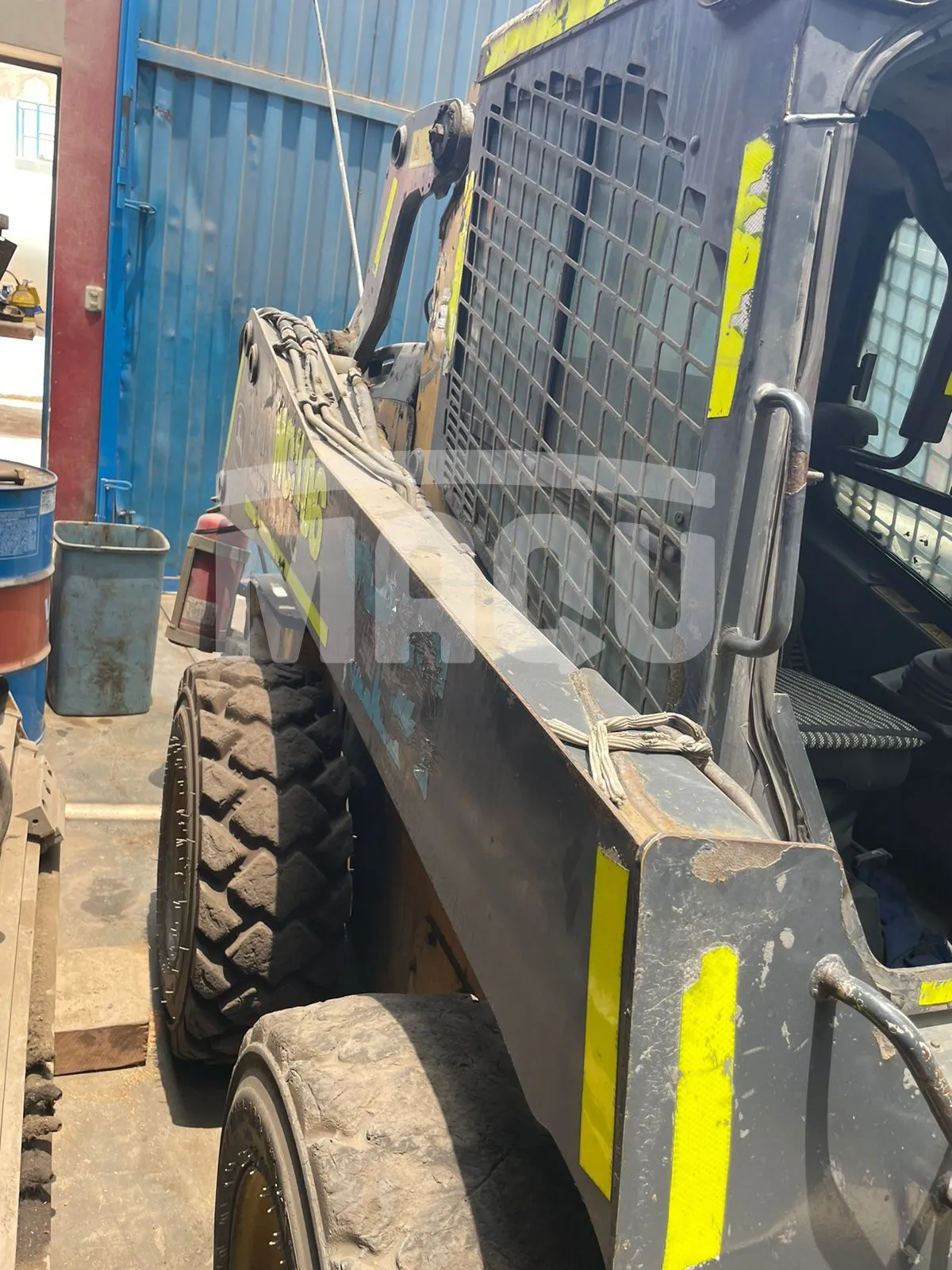 Minicargador JOHN DEERE 324G (2018) - Foto # 3