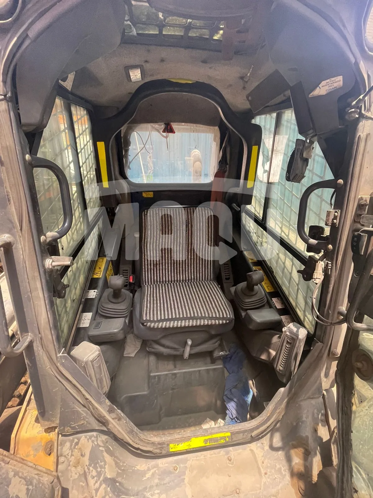 Minicargador JOHN DEERE 324G (2018) - Foto # 5