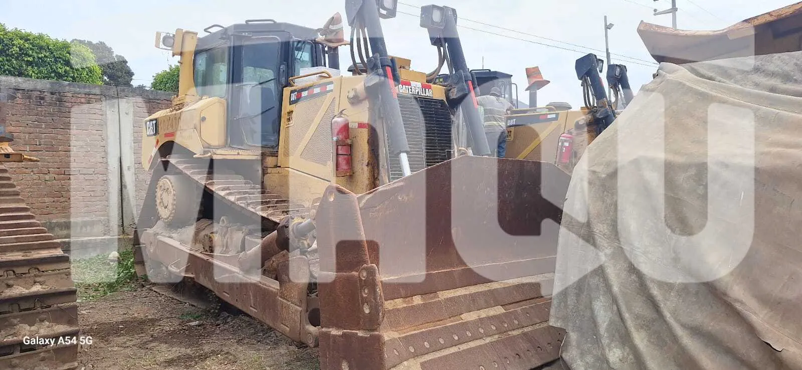 Tractor de oruga CATERPILLAR D6T (2010) - Foto # 3