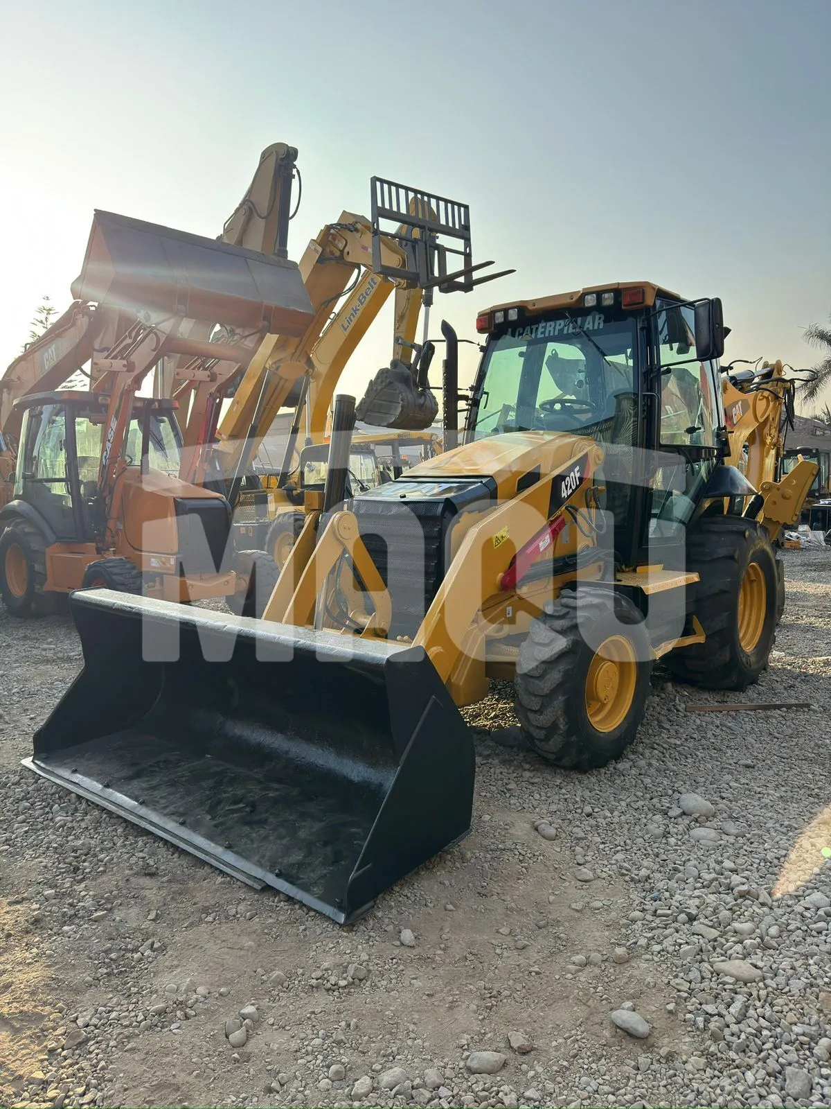 Retroexcavadora CATERPILLAR 420F (2013) - Foto # 6