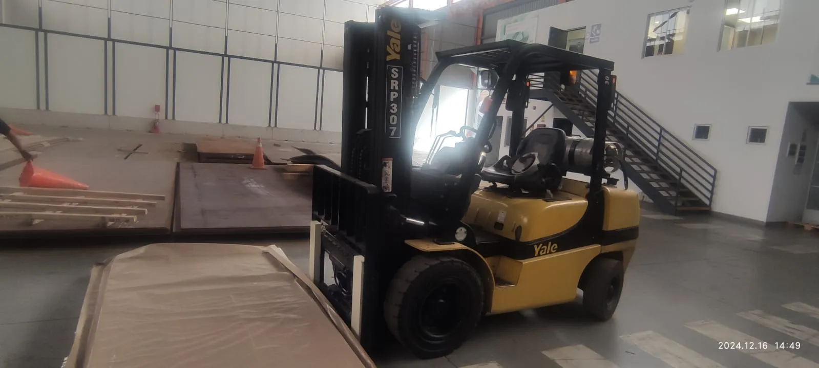 Montacargas YALE GLP30MX (2016)