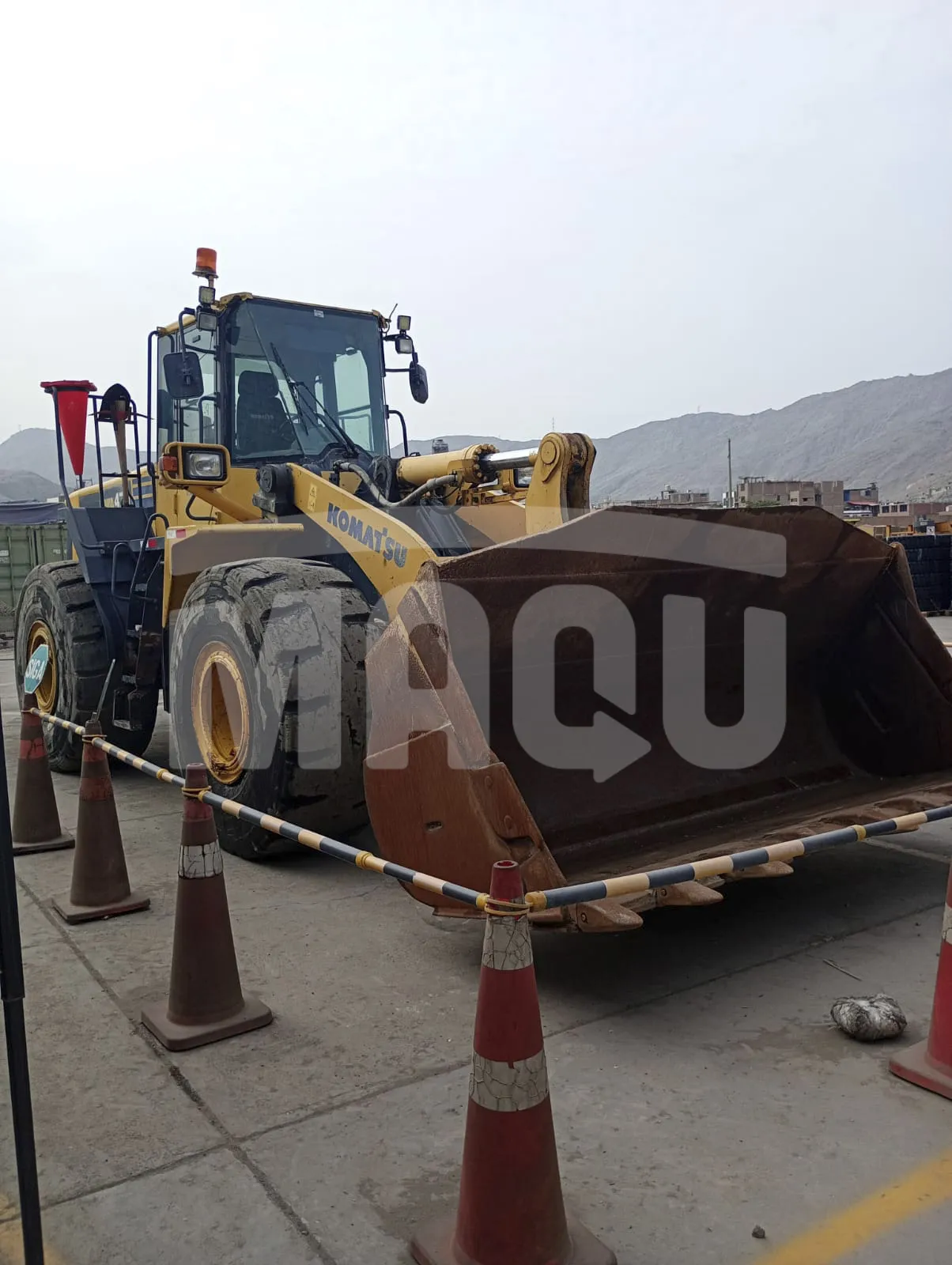 Cargador frontal KOMATSU WA470-6 (2012)