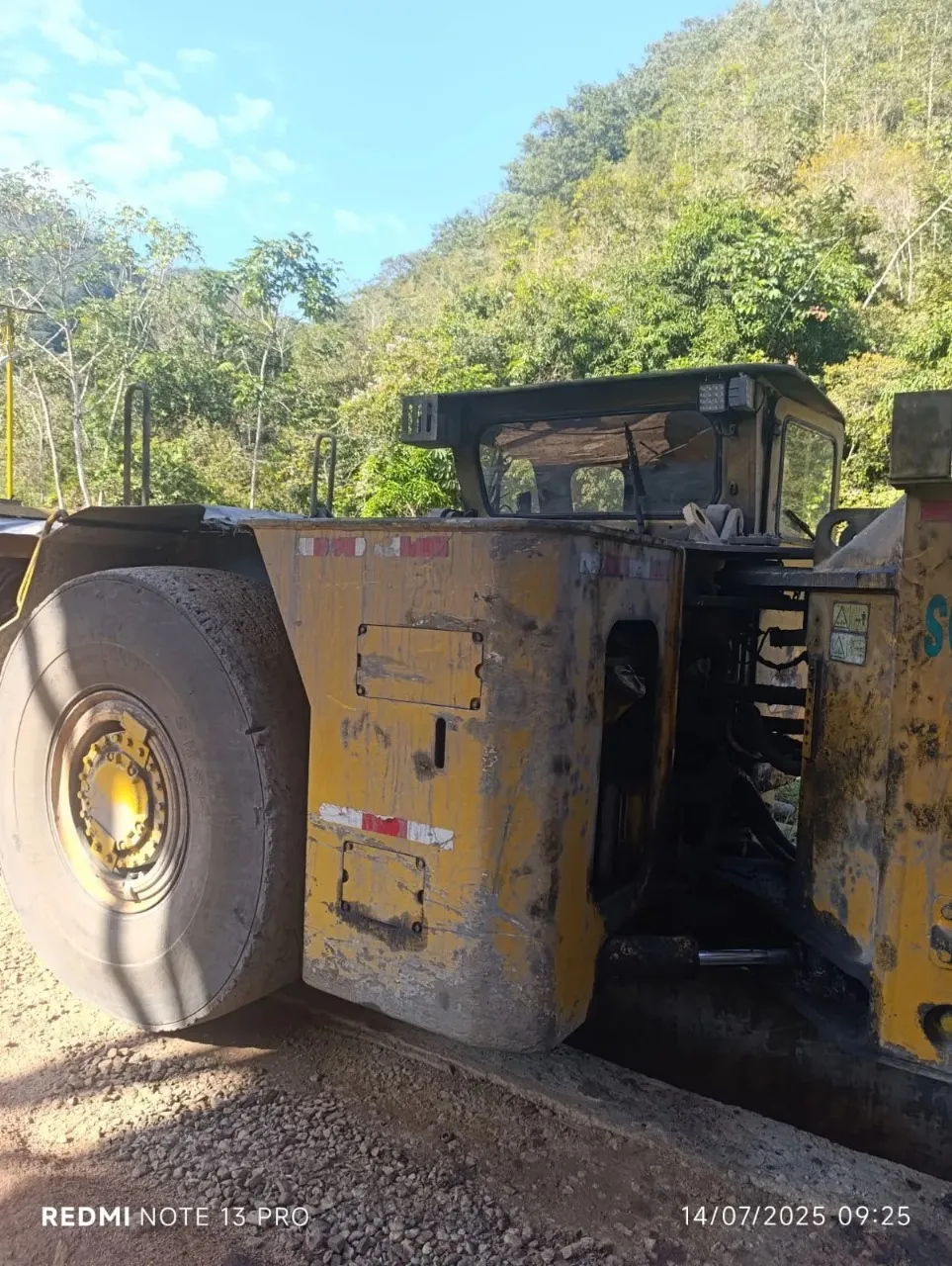 Cargador de bajo perfil CATERPILLAR LHDR1600G (2011) - Foto # 4