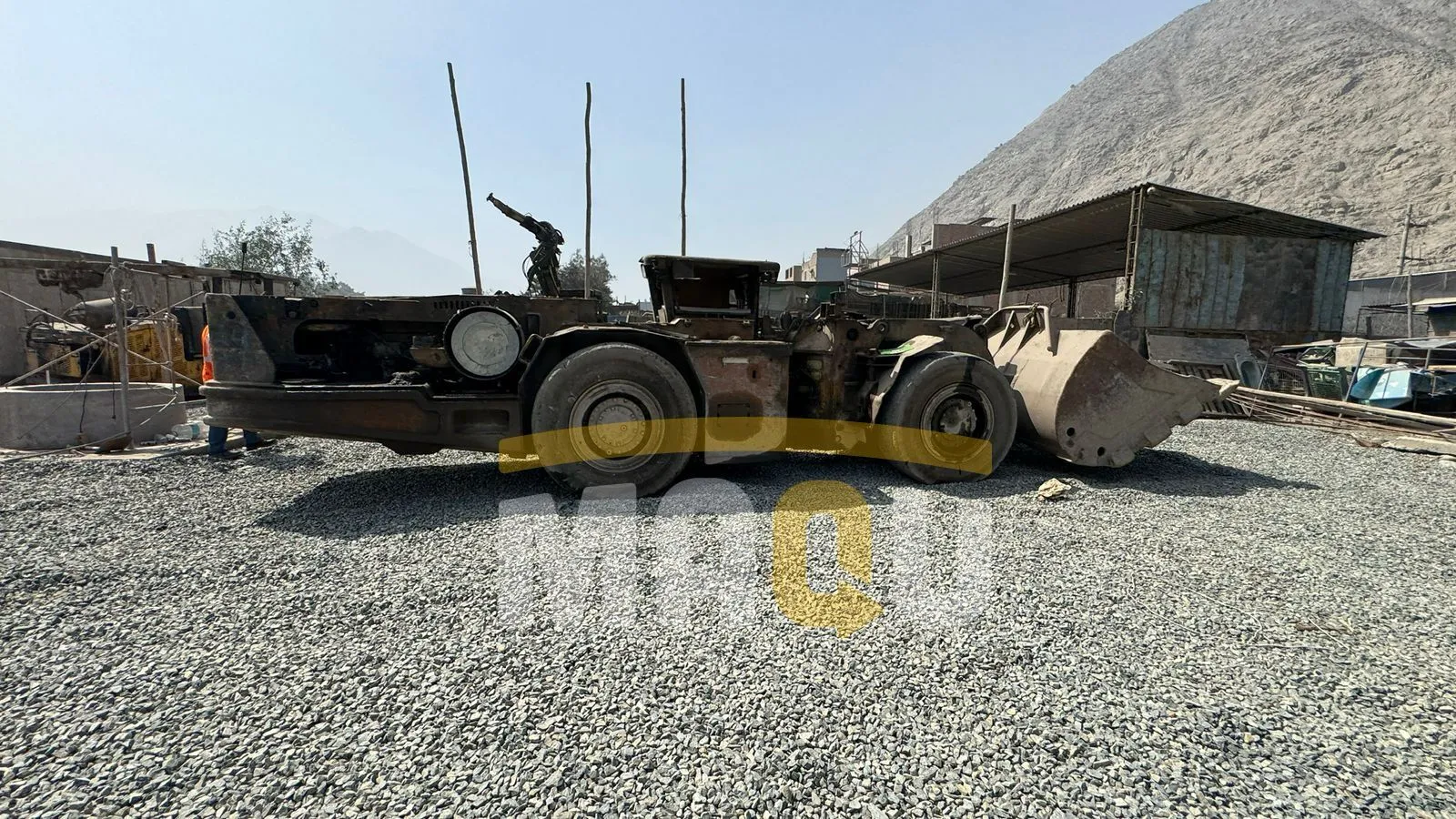 Cargador de bajo perfil CATERPILLAR R1300G (2018)