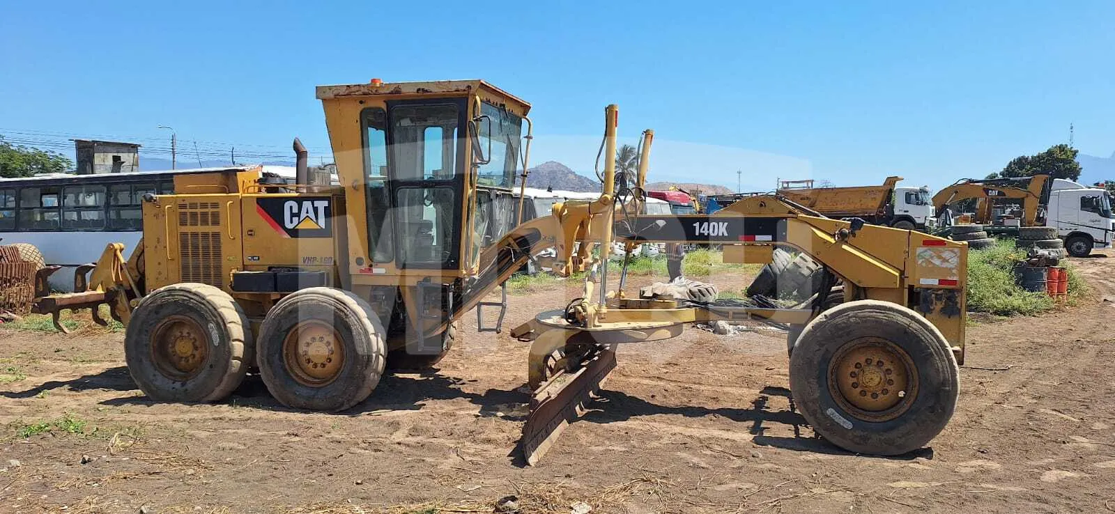 Motoniveladoras CATERPILLAR 140K (2010) - Foto # 2