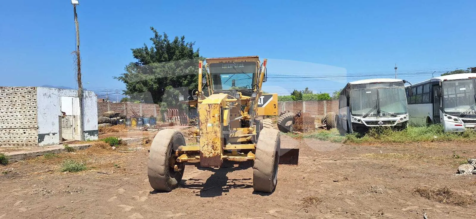 Motoniveladoras CATERPILLAR 140K (2010) - Foto # 3