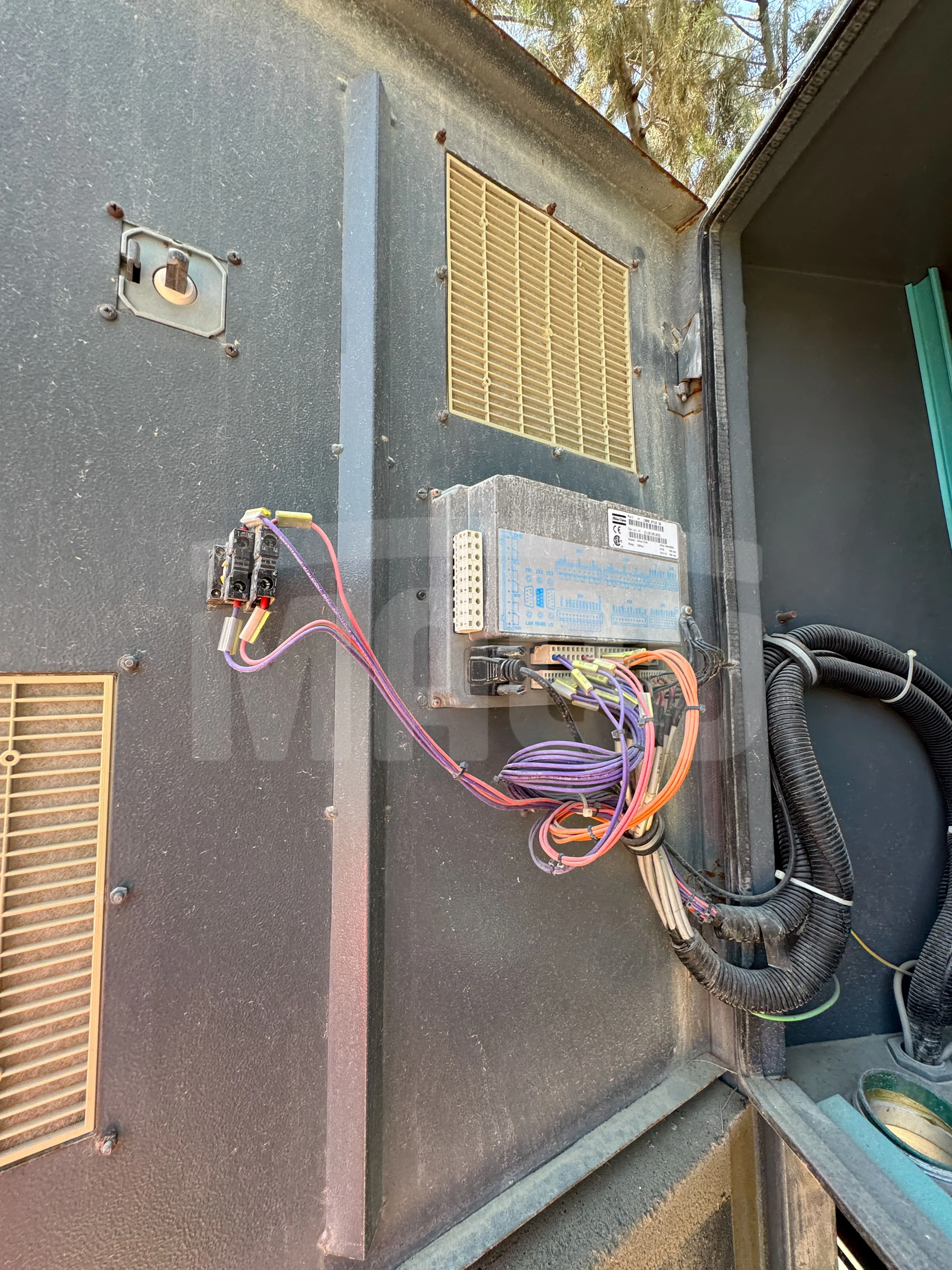 Compresora de aire ATLAS COPCO GA132 (2014) - Foto # 7