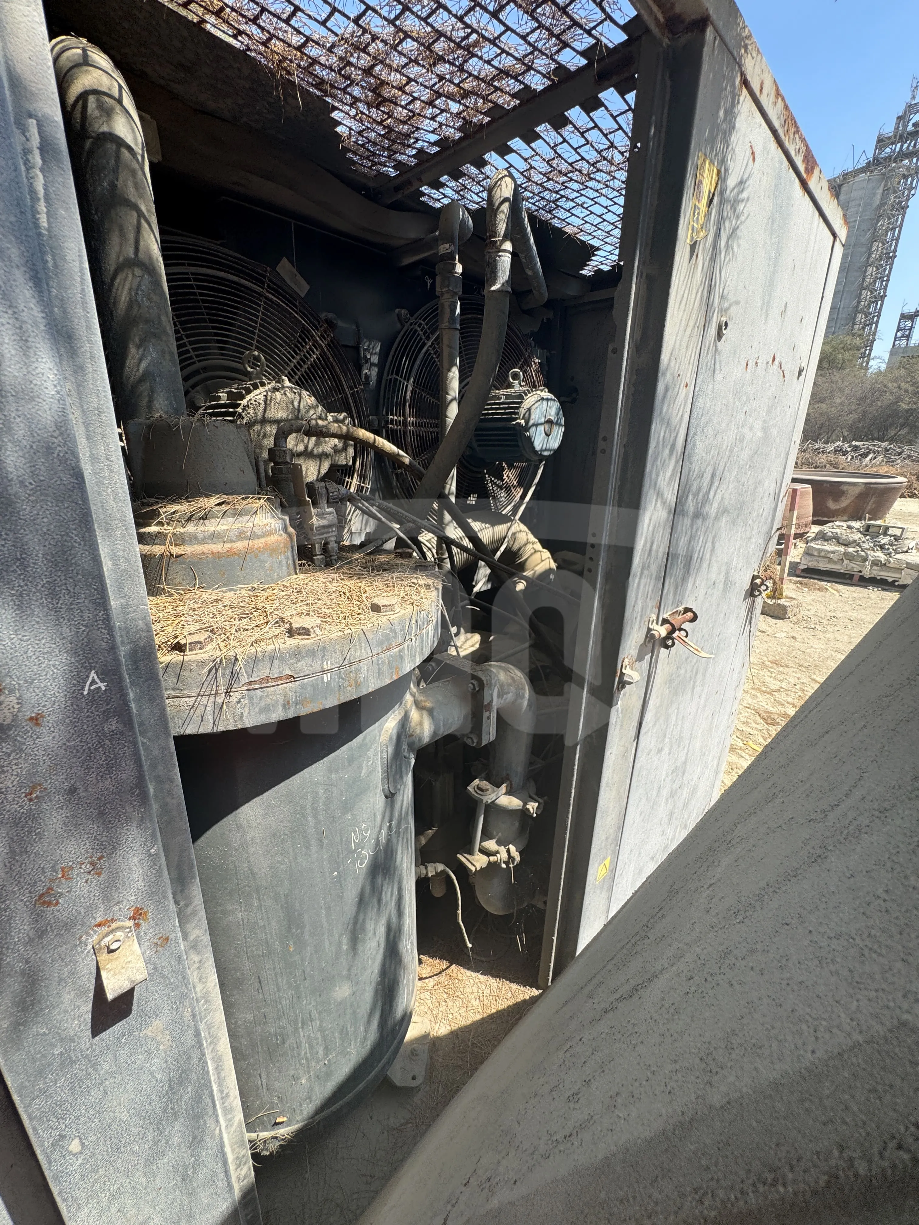 Compresora de aire ATLAS COPCO GA132 (2014) - Foto # 8