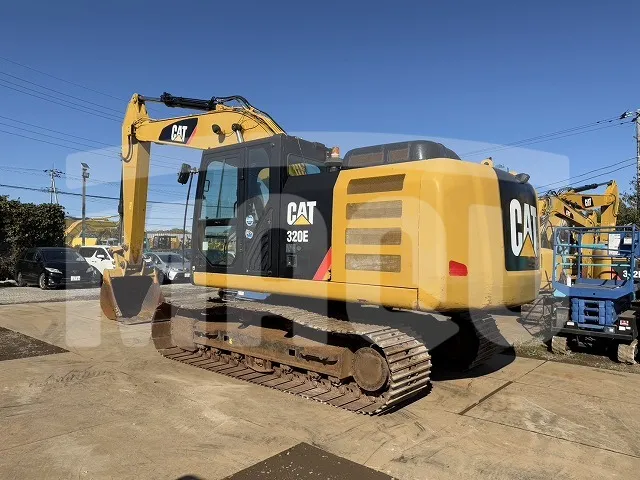 Excavadora CATERPILLAR 320E 2 (2016) - Foto # 2