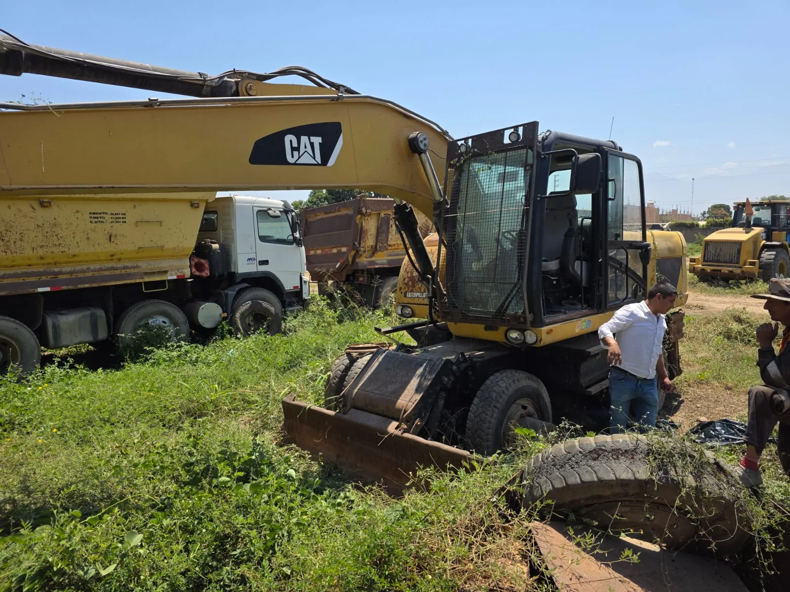 Excavadora CATERPILLAR M318D (2014)