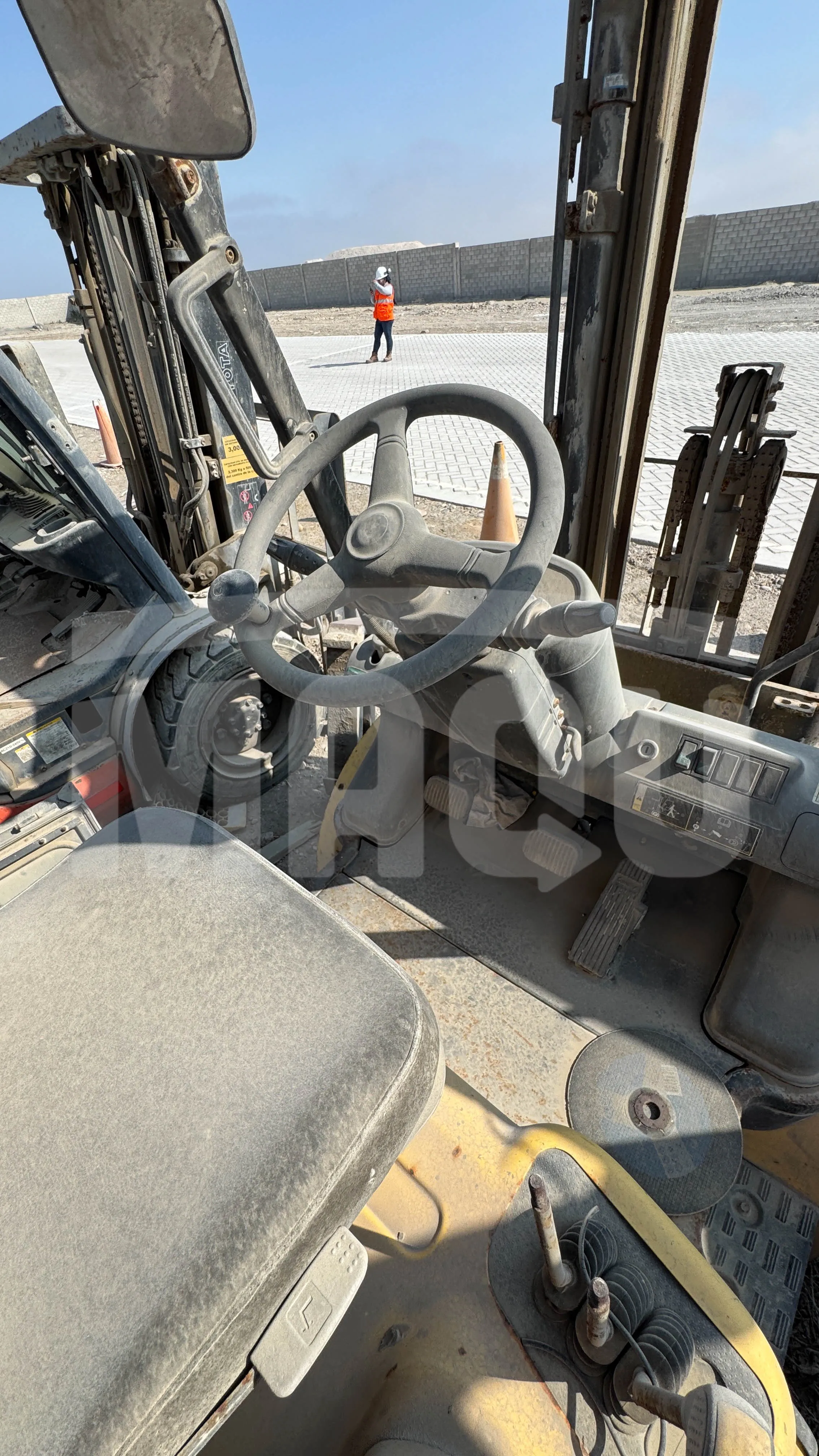 Montacargas HYUNDAI 30G-7M (2013)