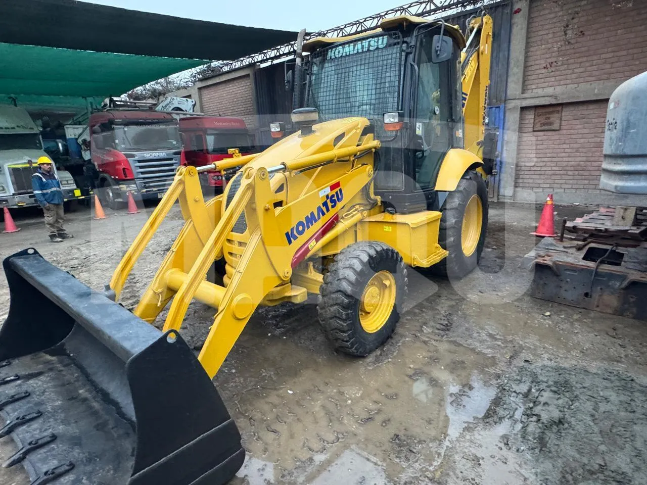 Retroexcavadora KOMATSU WB97R (2019) - Foto # 2