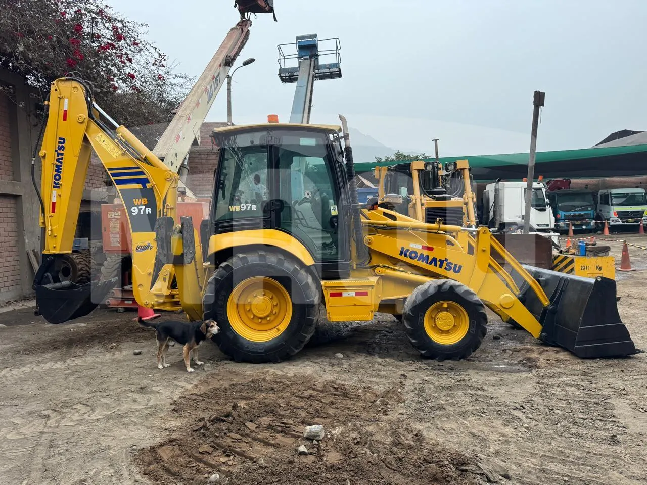 Retroexcavadora KOMATSU WB97R (2019) - Foto # 5