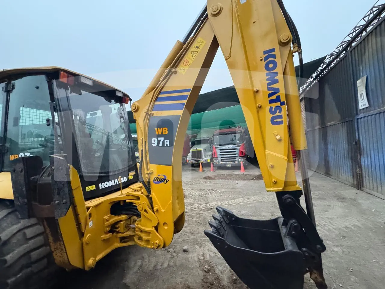 Retroexcavadora KOMATSU WB97R (2019) - Foto # 9