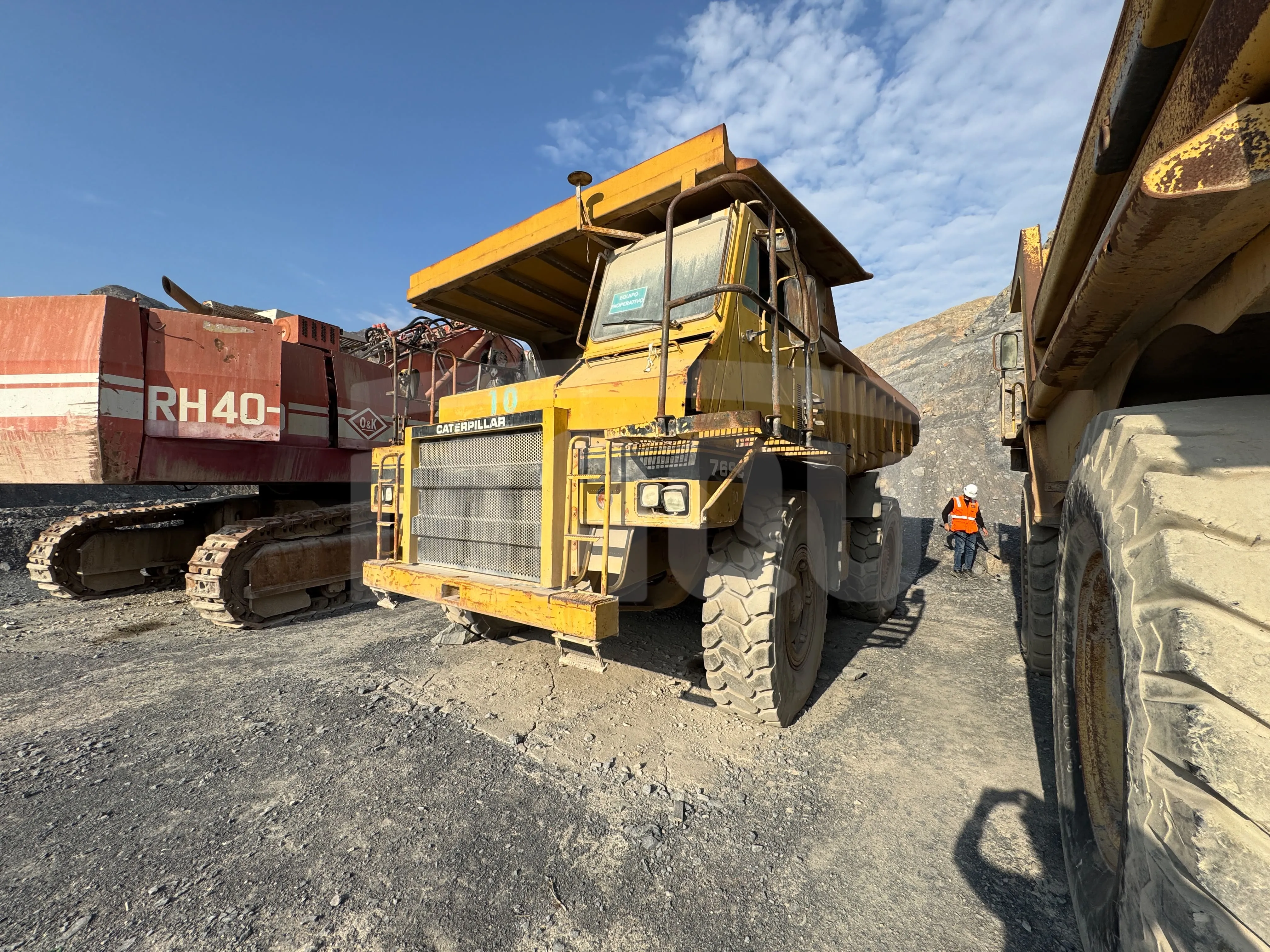 Volquete CATERPILLAR 769C (1990) - Foto # 2