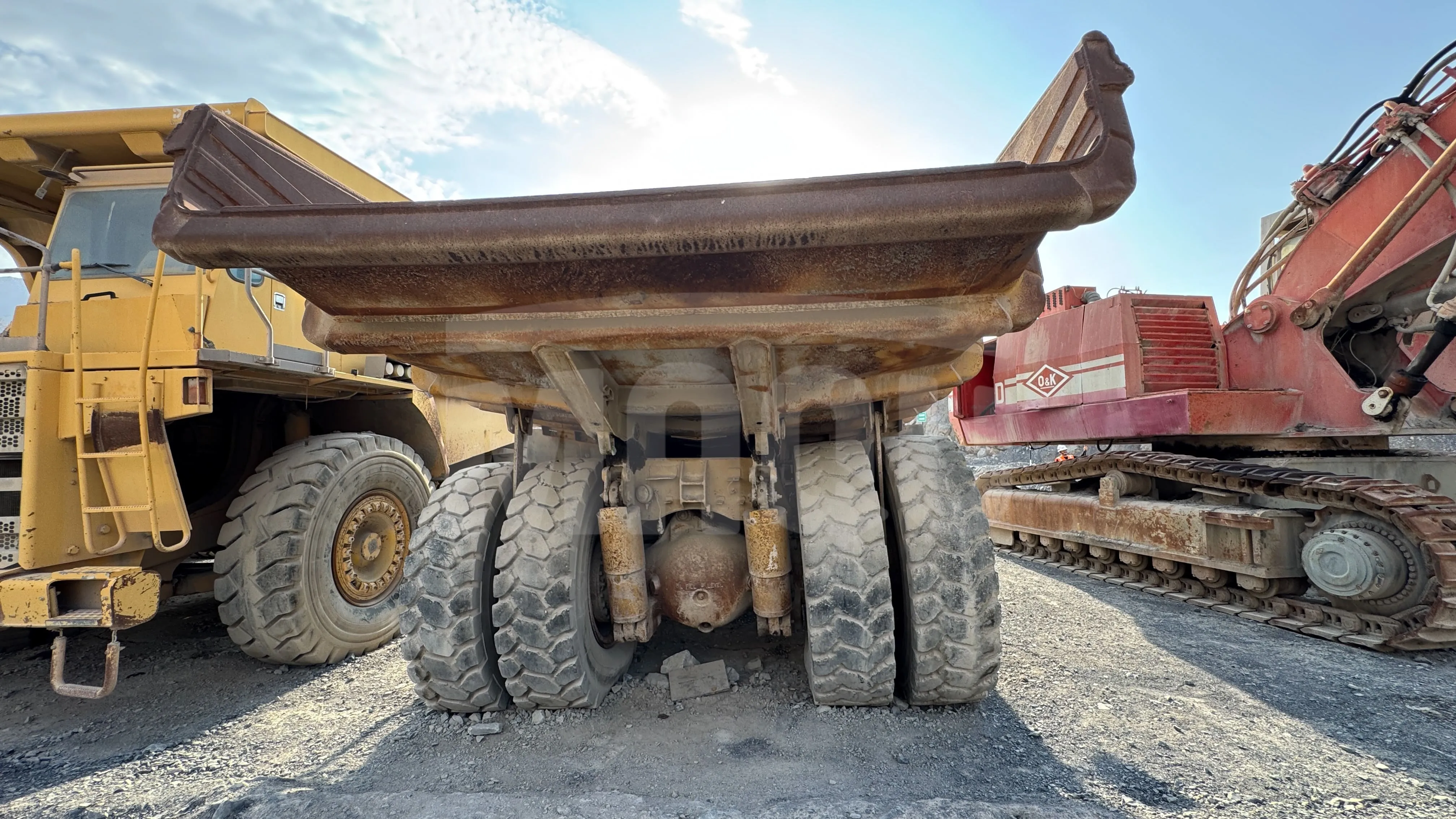 Volquete CATERPILLAR 769C (1990) - Foto # 4