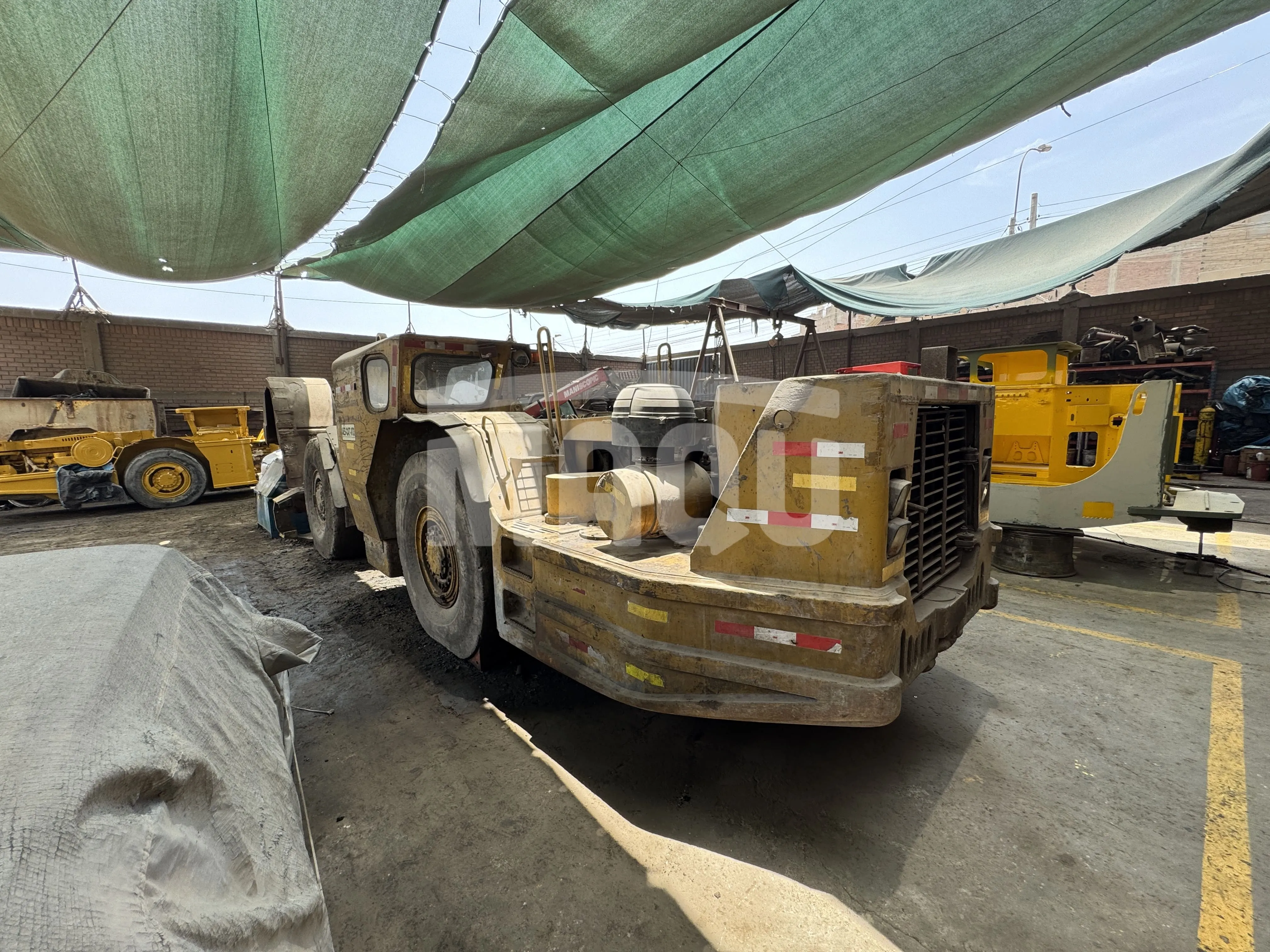 Cargador de bajo perfil CATERPILLAR R1600G (2013) - Foto # 2