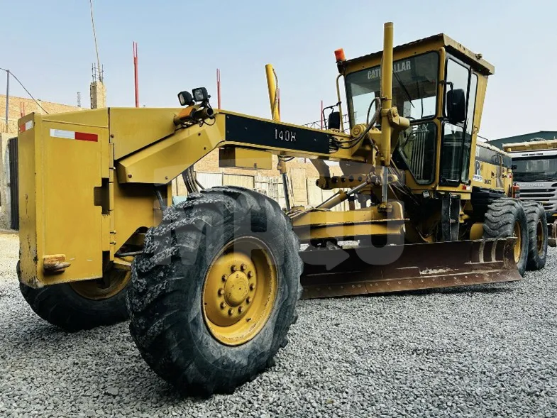 Motoniveladoras CATERPILLAR 140H (2007) - Foto # 3