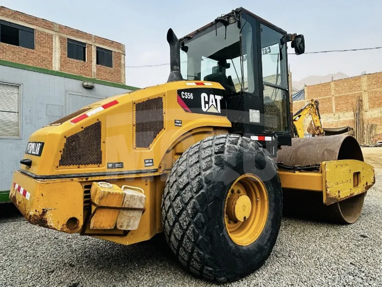 Rodillo CATERPILLAR CS56 (2010) - Foto # 3