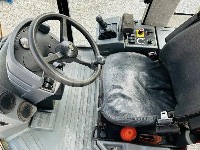 Rodillo CATERPILLAR CS56 (2010) - Foto # 4