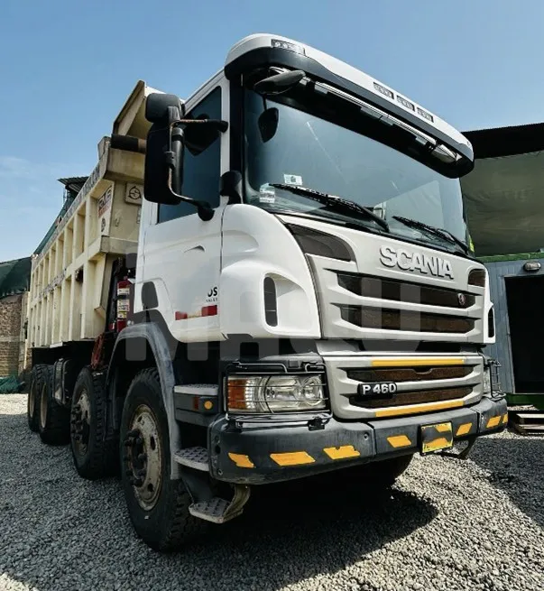 Volquete SCANIA P460 B8X4 (2014)