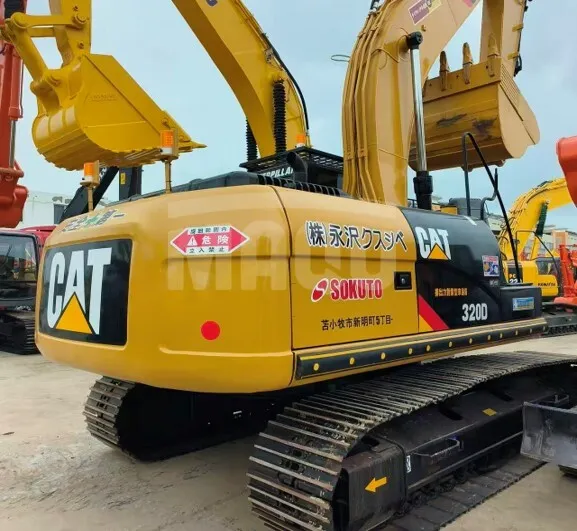 Excavadora CATERPILLAR 320D (2024)