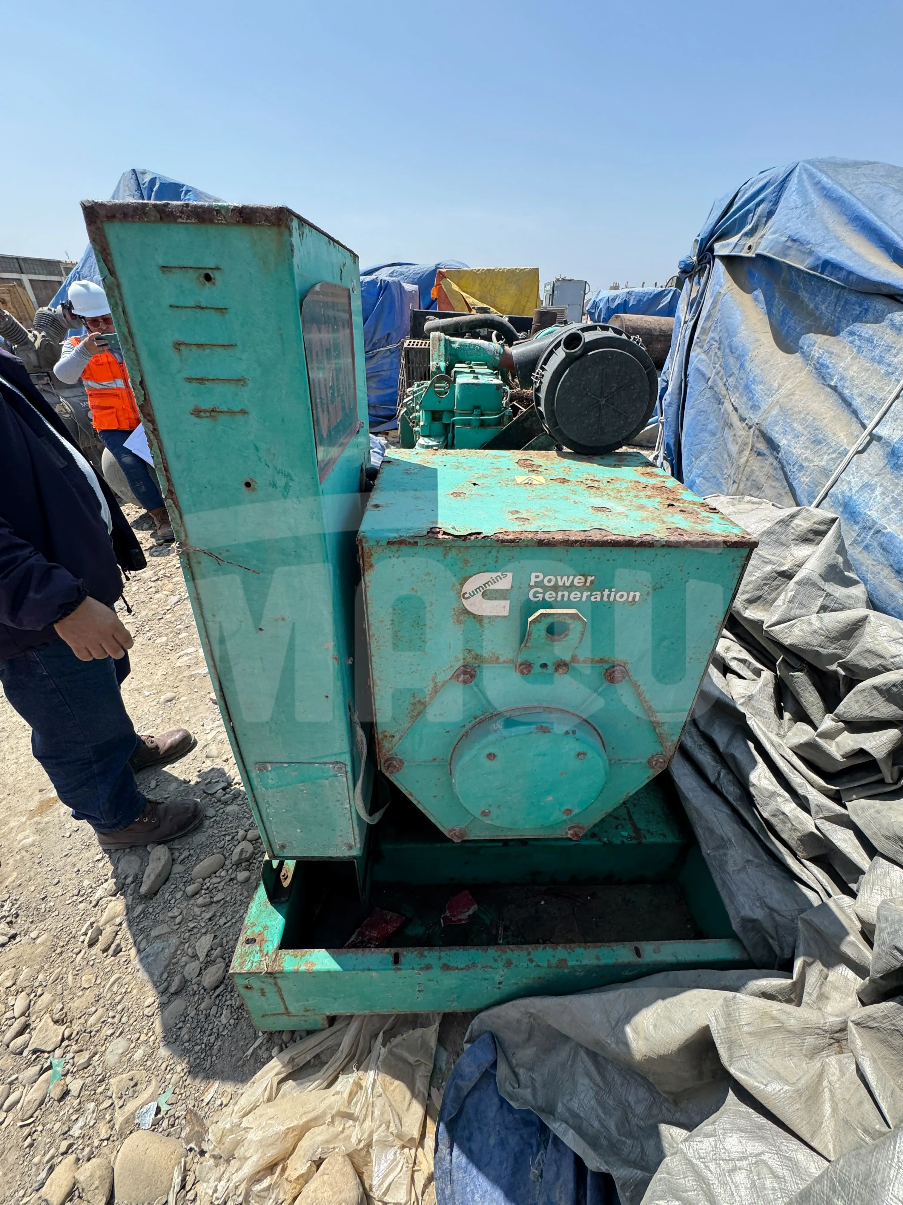 Grupo electrógeno CUMMINS C80 (2010) - Foto # 4