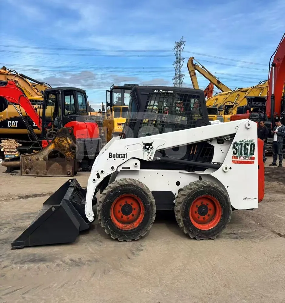 Minicargador BOBCAT S160 (2024)