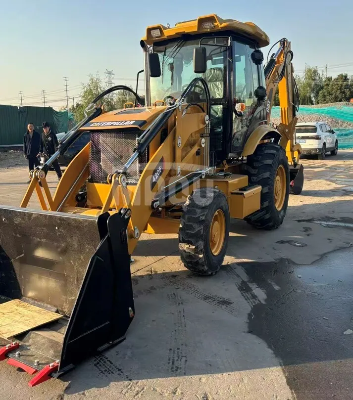 Retroexcavadora CATERPILLAR 420F2 (2022) - Foto # 2
