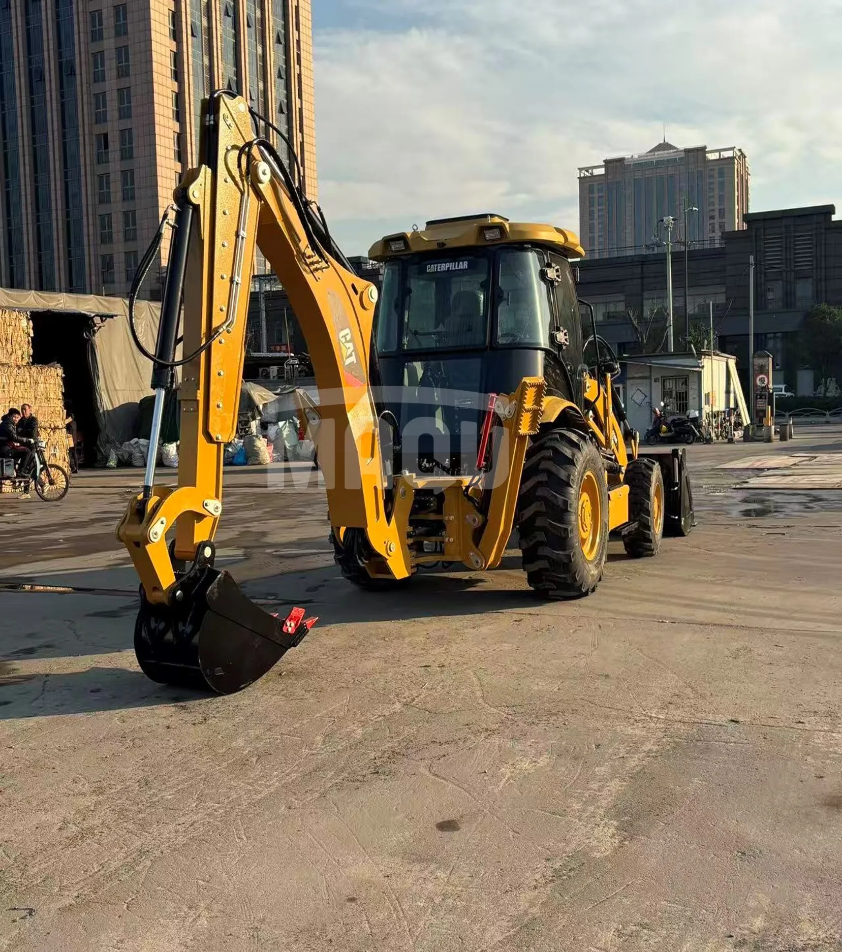 Retroexcavadora CATERPILLAR 420F2 (2022) - Foto # 5