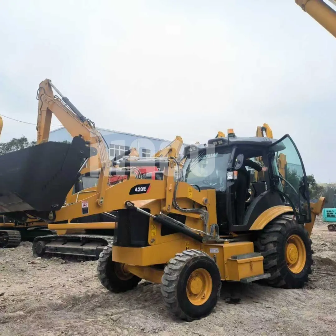 Retroexcavadora CATERPILLAR 420E (2023) - Foto # 4