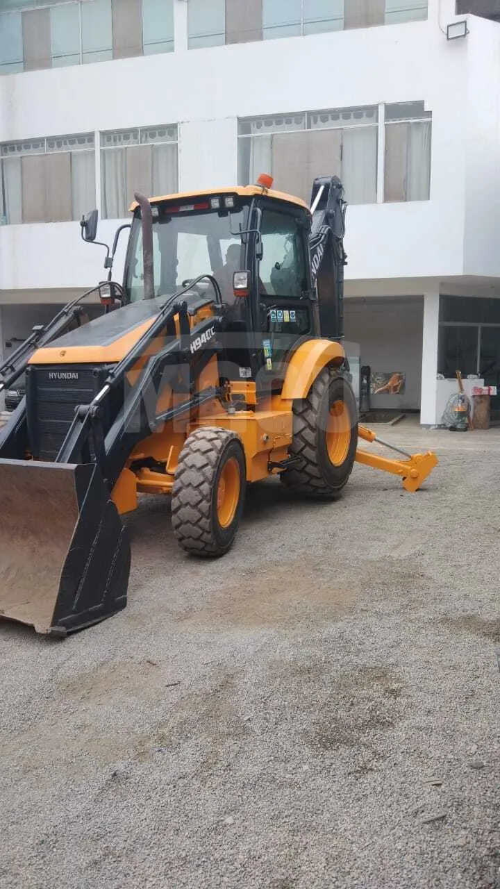 Retroexcavadora HYUNDAI H940C (2017) - Foto # 9
