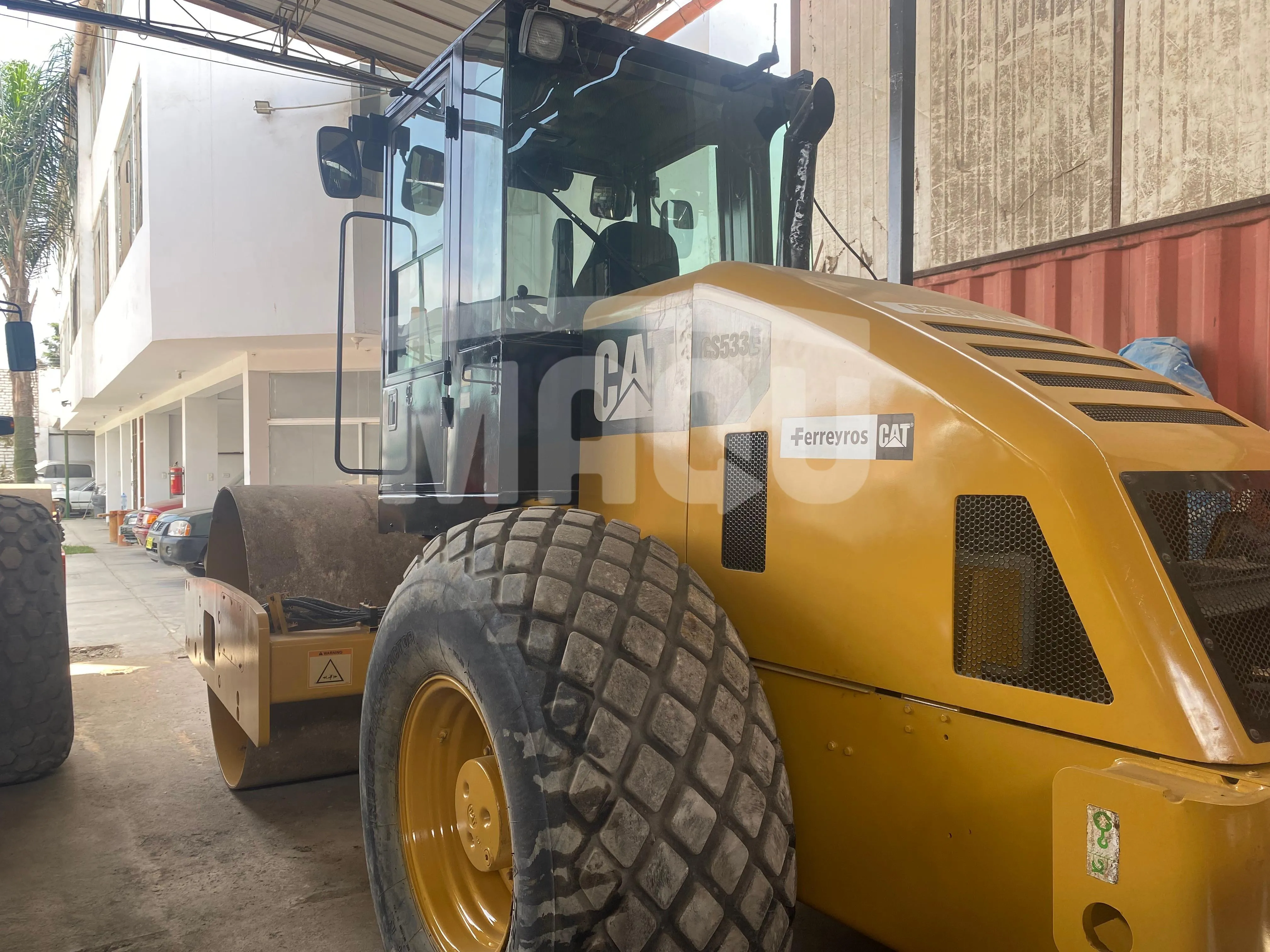 Rodillo CATERPILLAR CS533E (2014) - Foto # 2