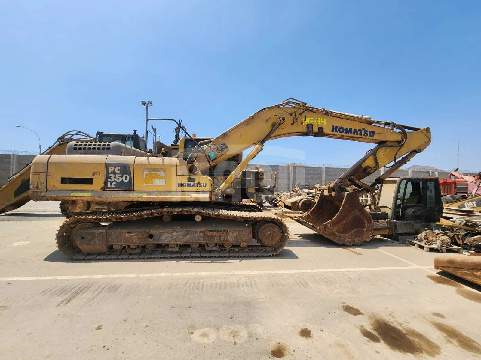 Excavadora sobre orugas KOMATSU PC350LC-8 (2013)