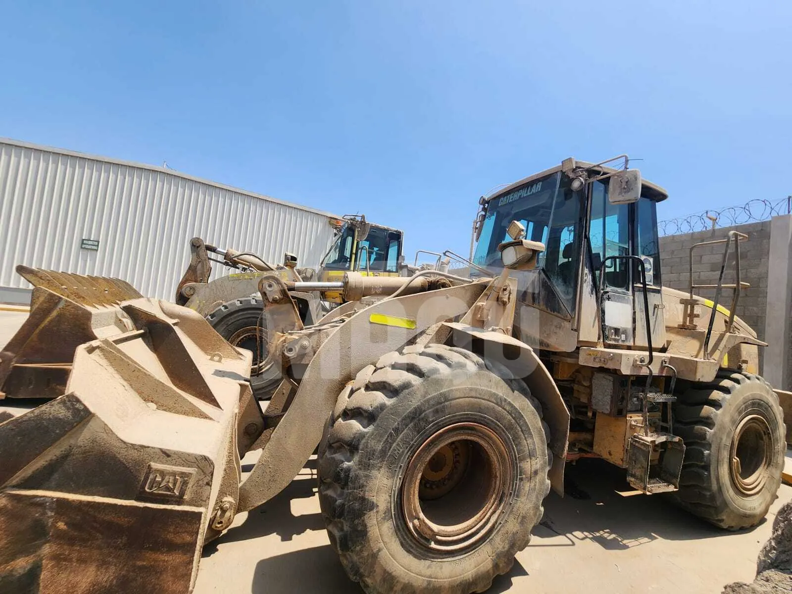 Cargador frontal CATERPILLAR 962H (2015)