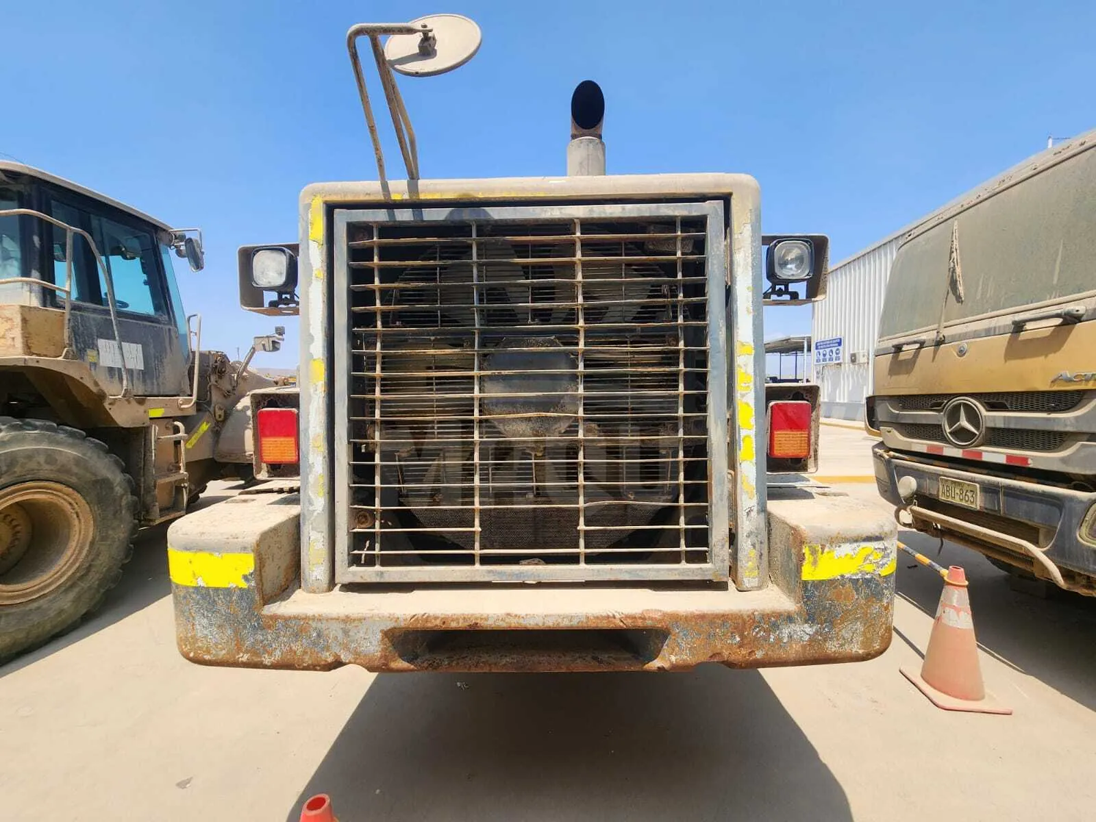 Cargador frontal KOMATSU WA500-6 (2010)