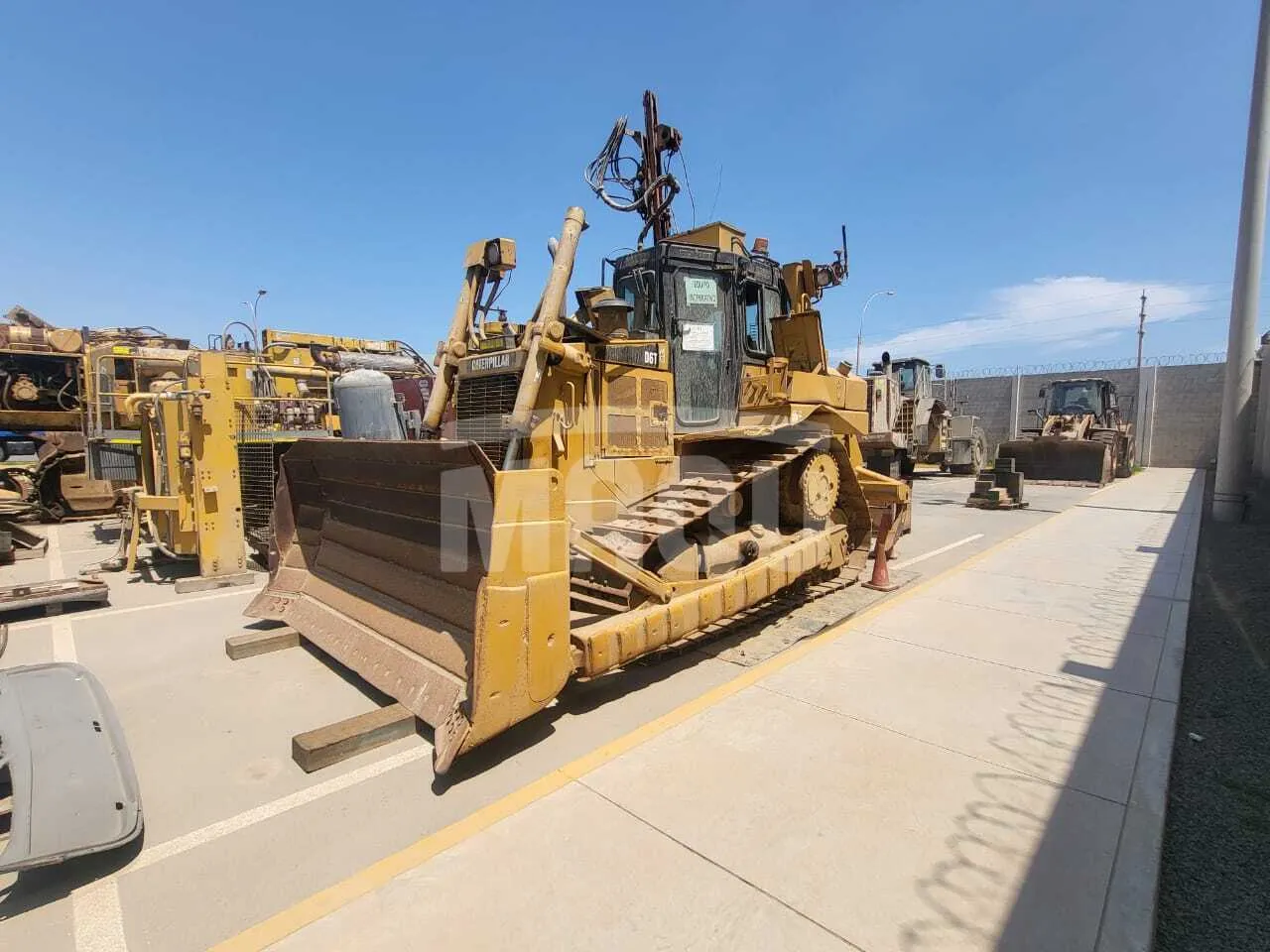 Tractor de oruga CATERPILLAR D6T (2013)
