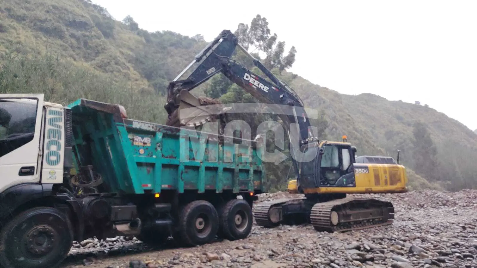 Excavadora sobre orugas JOHN DEERE 350GLC (2016) - Foto # 2