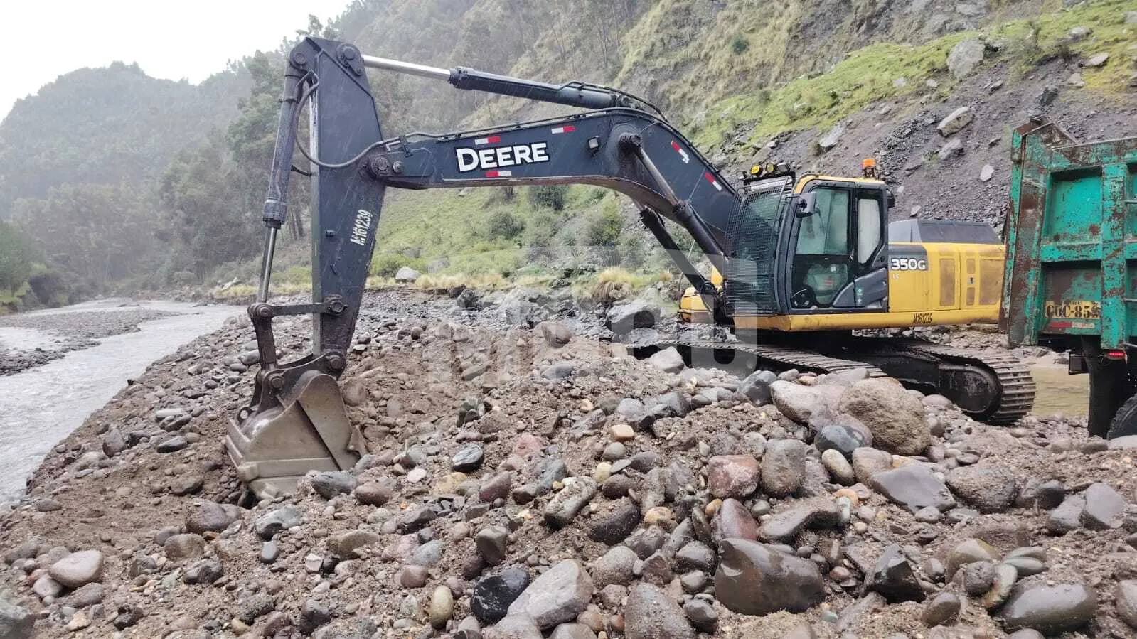 Excavadora sobre orugas JOHN DEERE 350GLC (2016) - Foto # 5