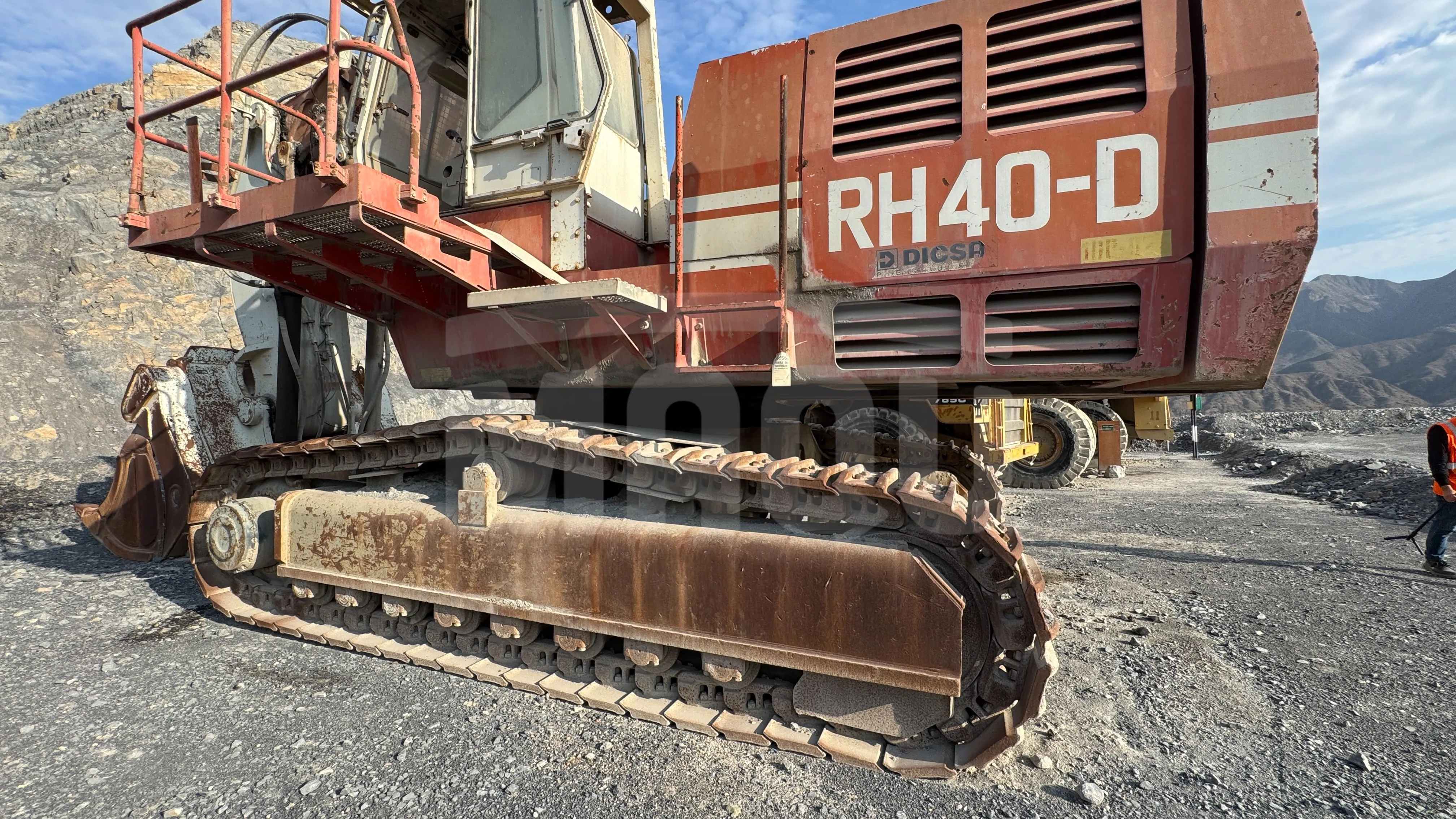 Excavadora sobre orugas O&K RH40-D (2009) - Foto # 9