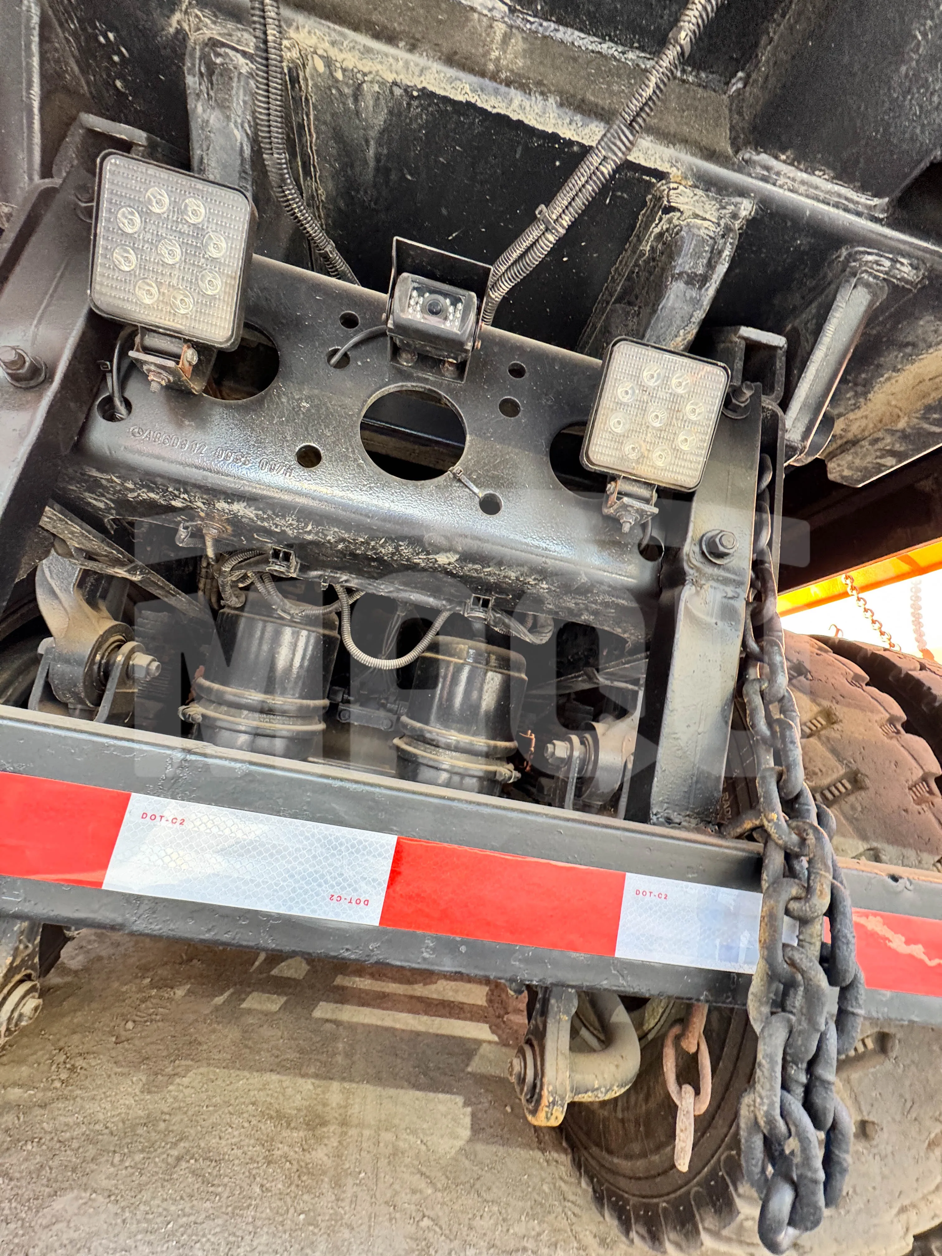 Volquete MERCEDES BENZ AROCS 3345K (2023)