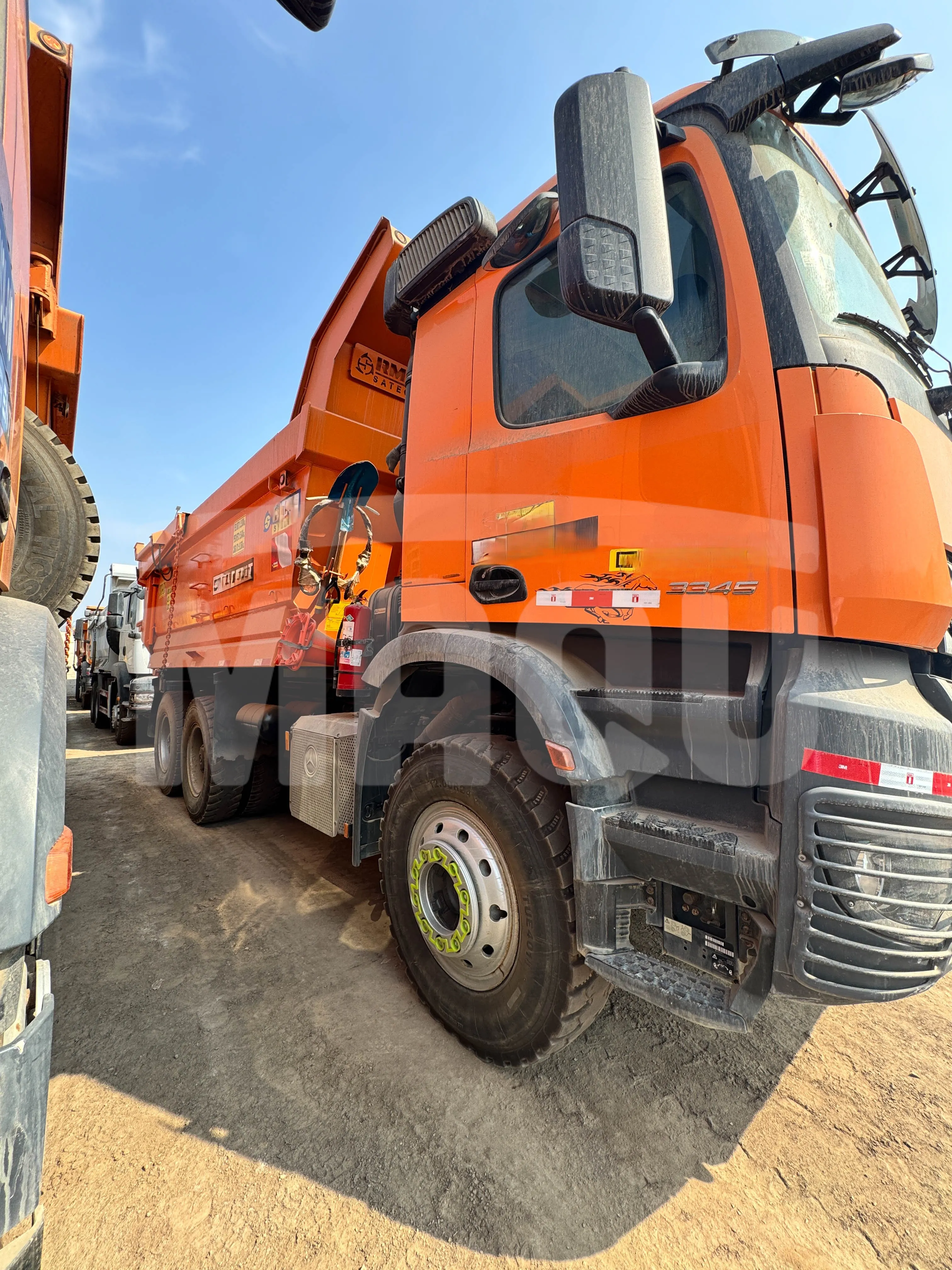 Volquete MERCEDES BENZ AROCS 3345K (2023) - Foto # 9