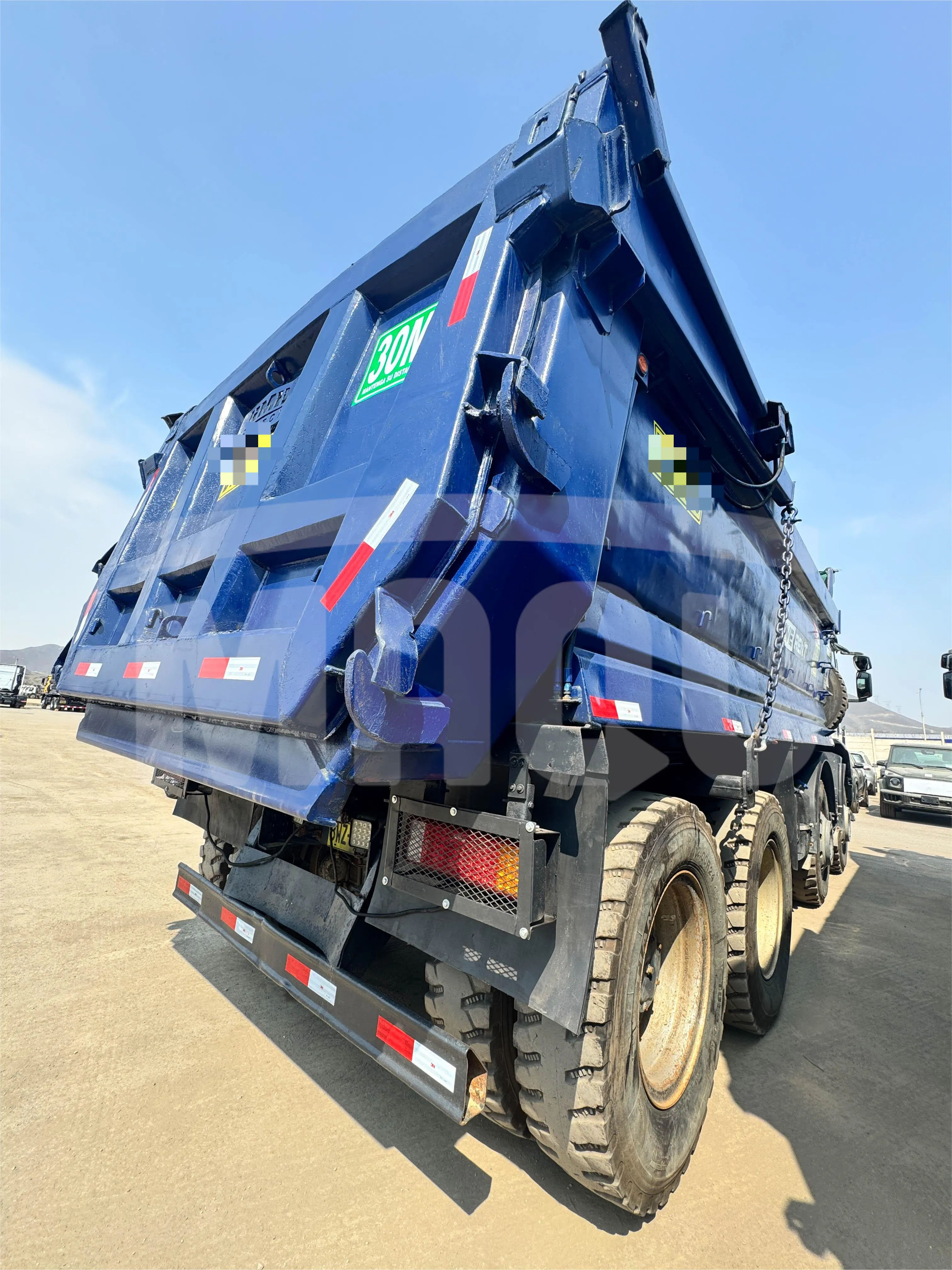 Volquete IVECO TRAKKER AD410T50H (2023) - Foto # 4