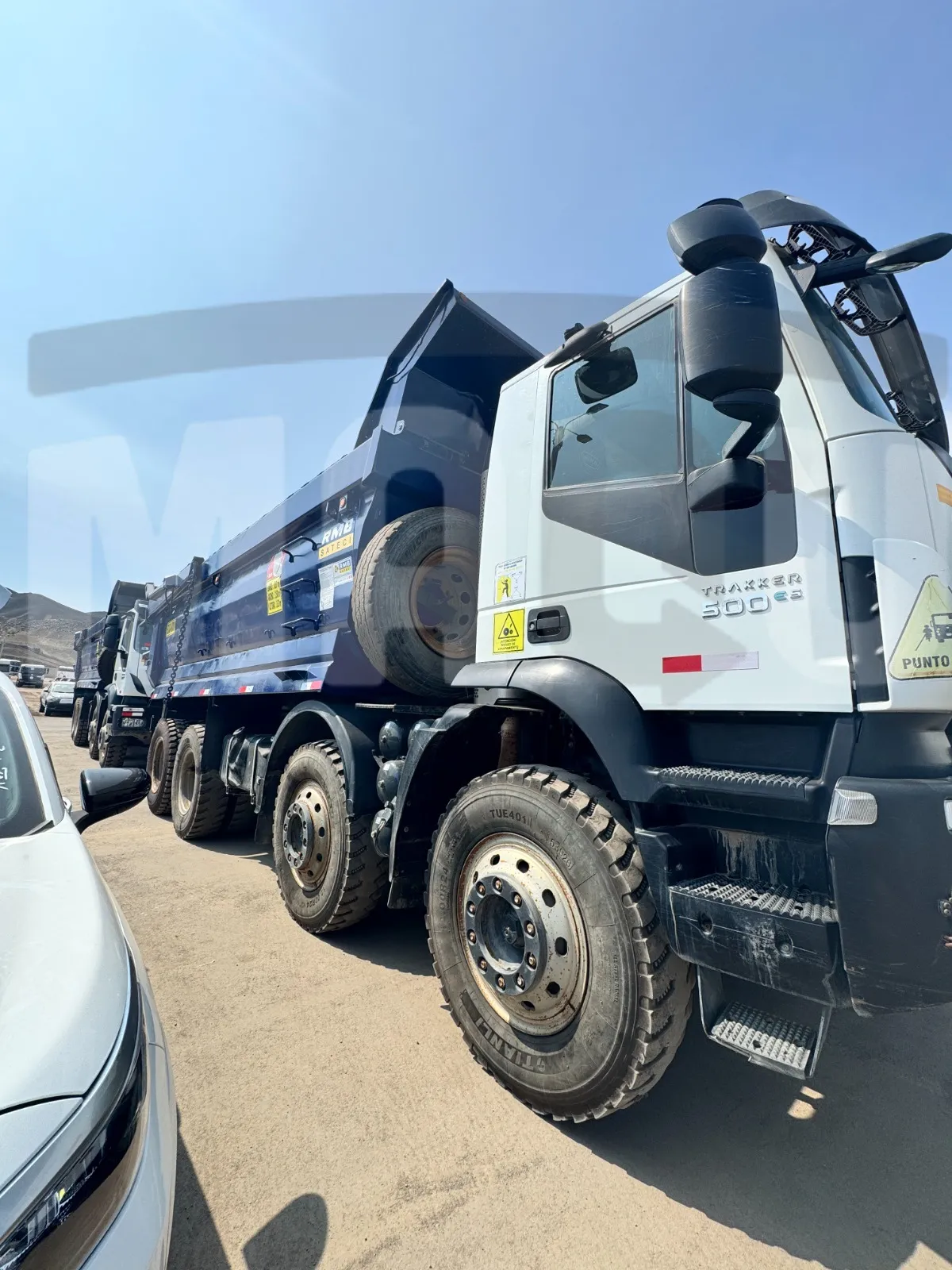 Volquete IVECO TRAKKER AD410T50H (2023)