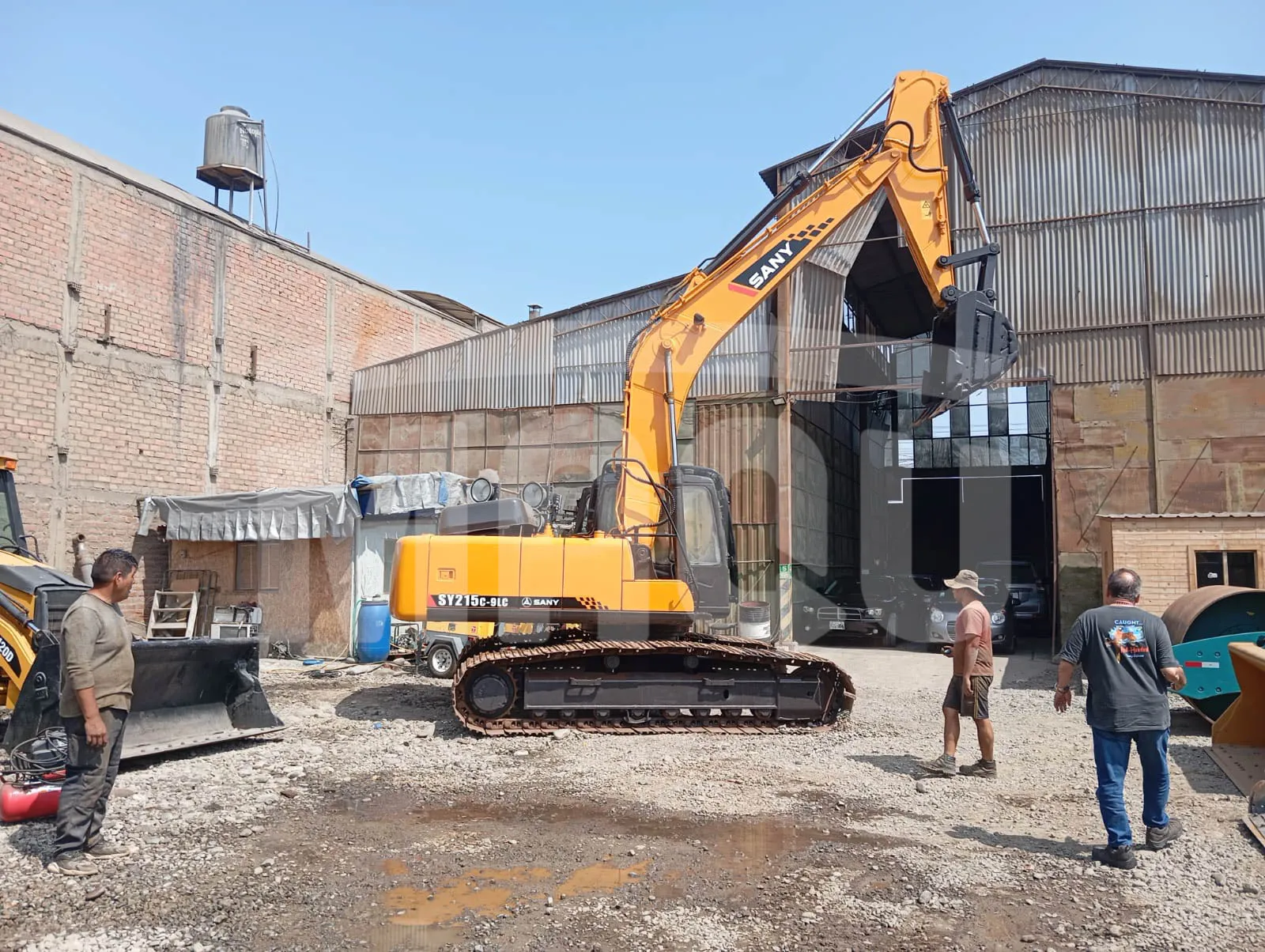 Excavadora sobre orugas SANY SY215C-9LC (2014) - Foto # 6